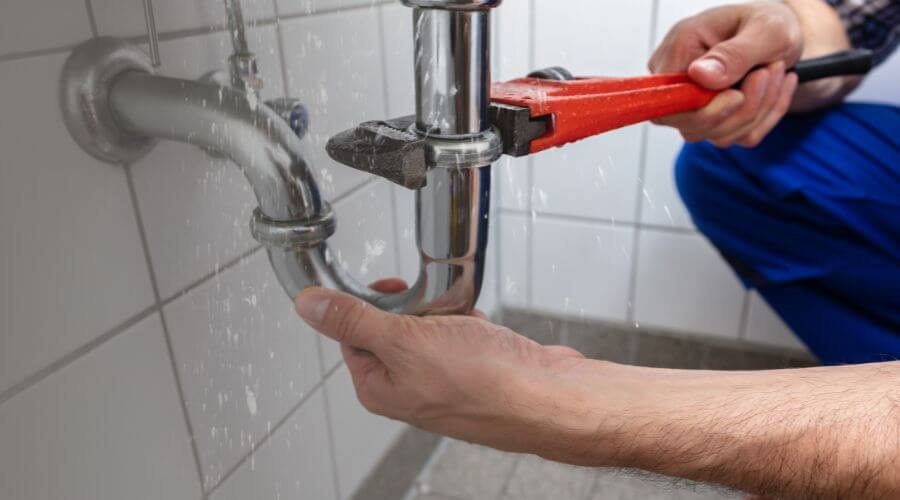 Expert burst pipe repair services in Chisholm, MN